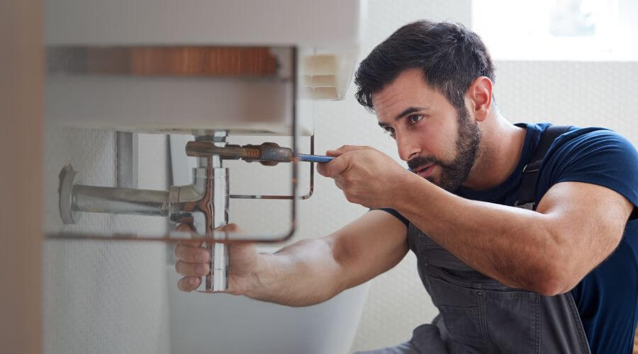 Professional sink repair services in Manito, IL